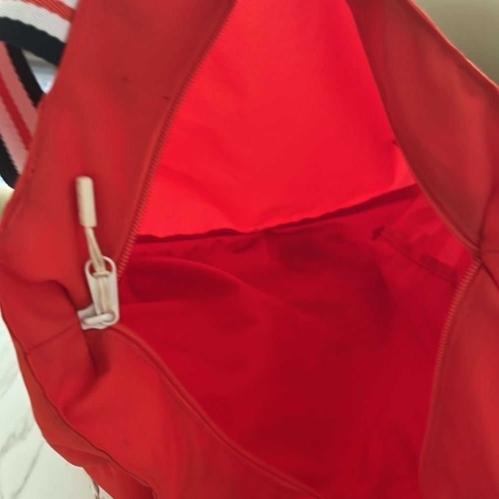 Victora Secret Pink Zipper Tote - Picture 5 of 6
